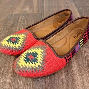 BORN Giselle Womens Flat Slip On Shoes Multicolor Sz 9